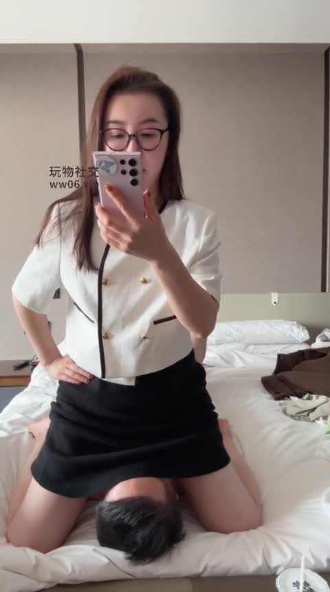 金融女主 夜场鸭子的奉献 坐脸口舌-女神之家